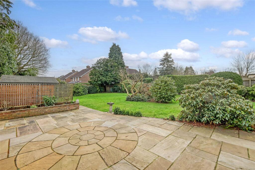 Additional property image - Galleywood Road, Great Baddow, Chelmsford, Essex, CM2