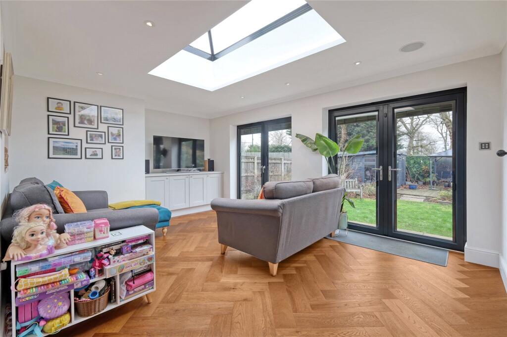 Additional property image - Widford Grove, Chelmsford, Essex, CM2