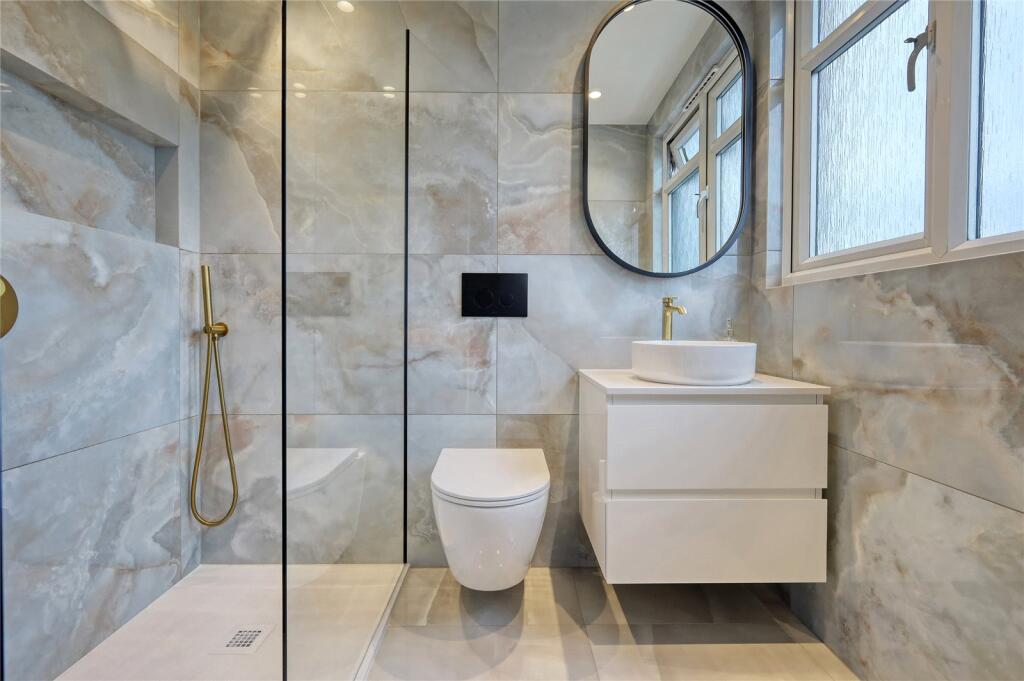 Additional property image - Widford Grove, Chelmsford, Essex, CM2