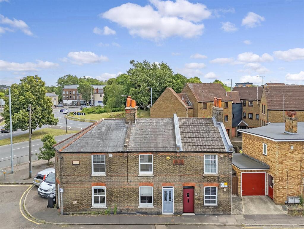Main image of property: Mildmay Road, Chelmsford, Essex, CM2