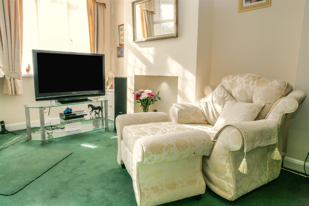 2 bedroom terraced house for sale in Kings Terrace, Basford, StokeOn