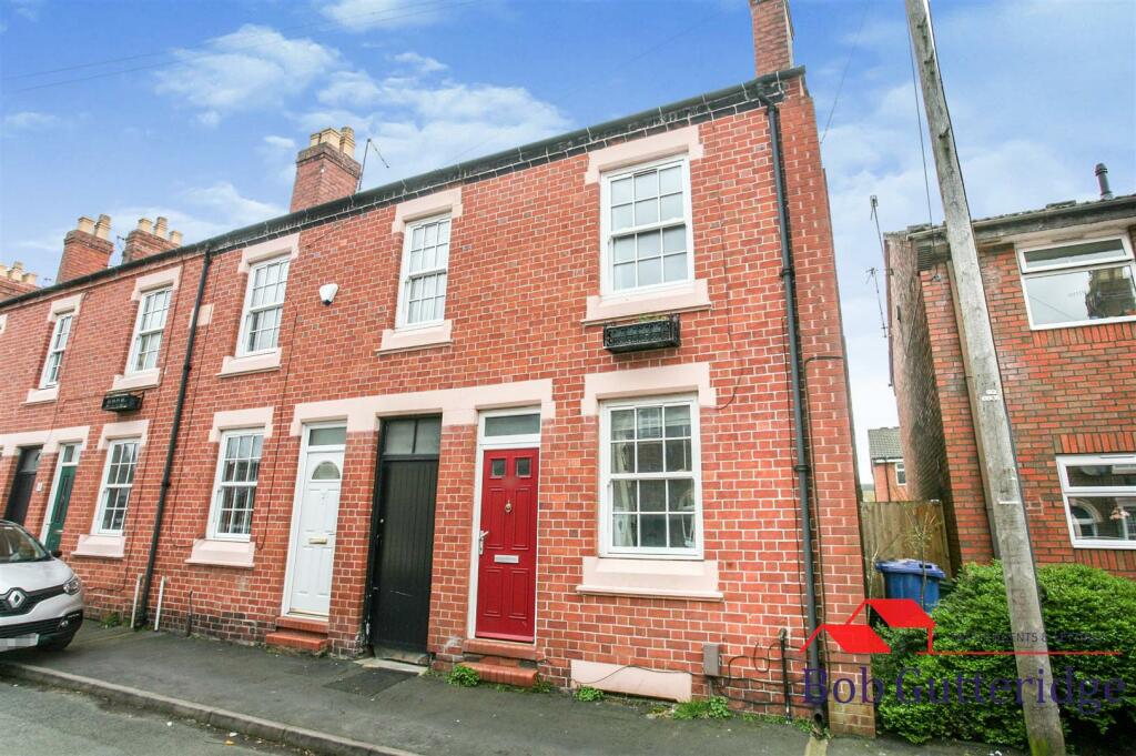 2 bedroom terraced house for sale in Cemetery Road, Knutton, Newcastle, ST5