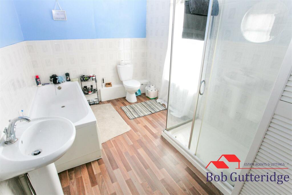 2 bedroom terraced house for sale in Cemetery Road, Knutton, Newcastle, ST5