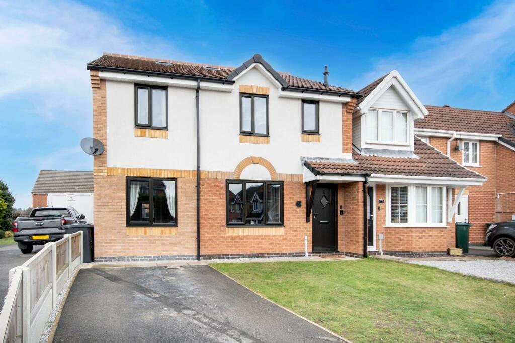 5 bedroom end of terrace house for sale in Springwood Close, Branton