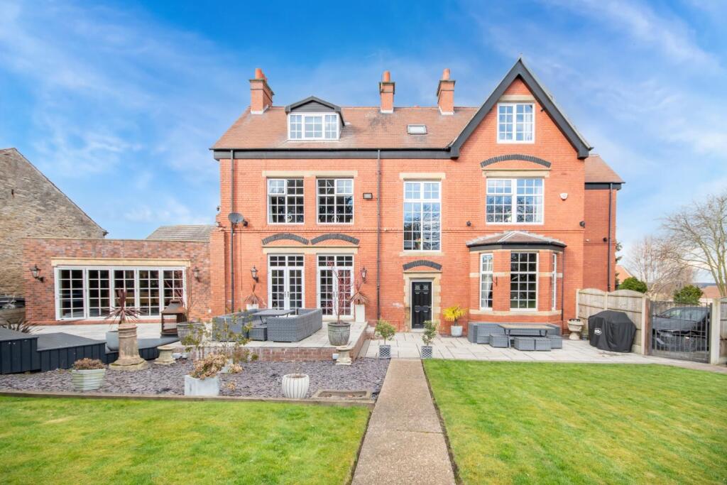 Main image of property: Vicarage Drive, Wadworth, Doncaster
