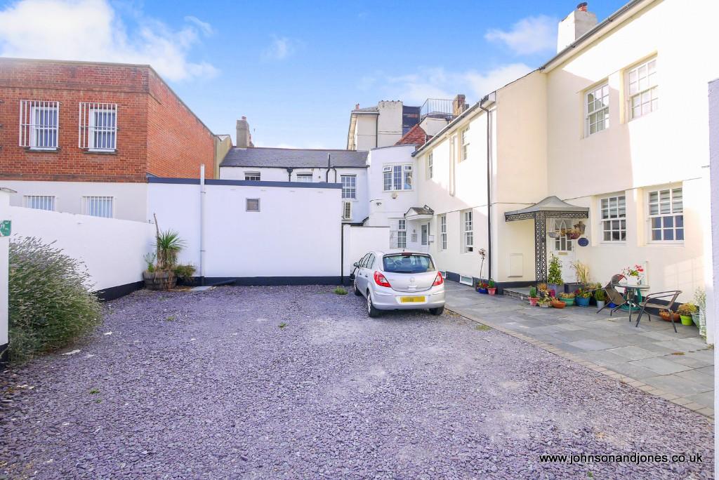 Main image of property: Guildford Street, Chertsey, Surrey, KT16