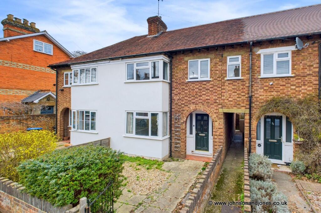 Main image of property: Alwyns Lane, Chertsey, Surrey, KT16
