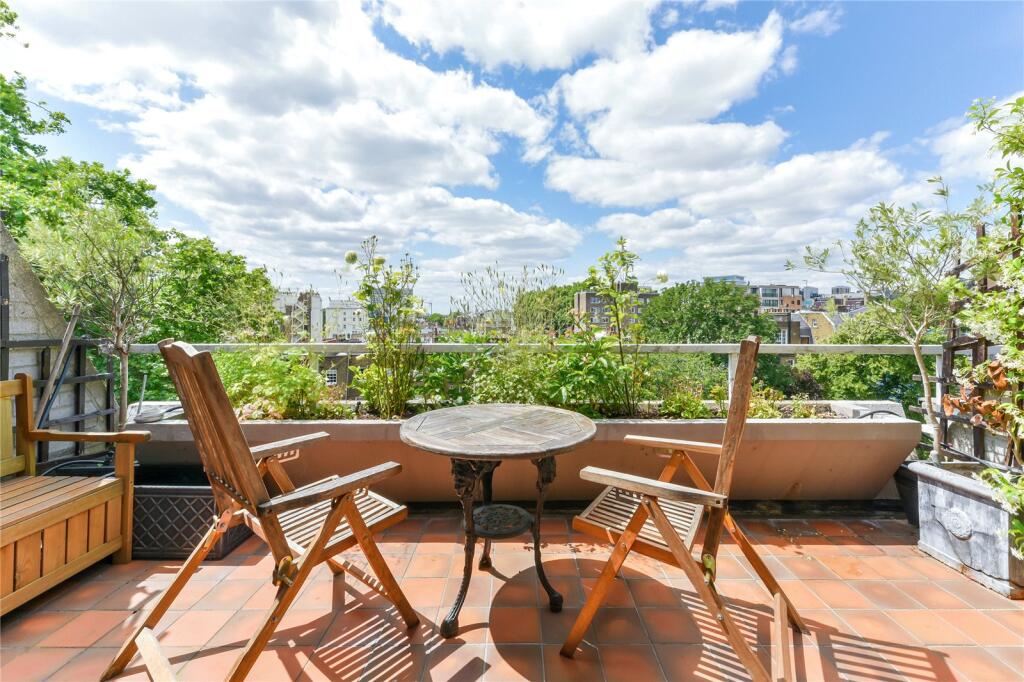 Main image of property: Kendal Steps, St. Georges Fields, W2