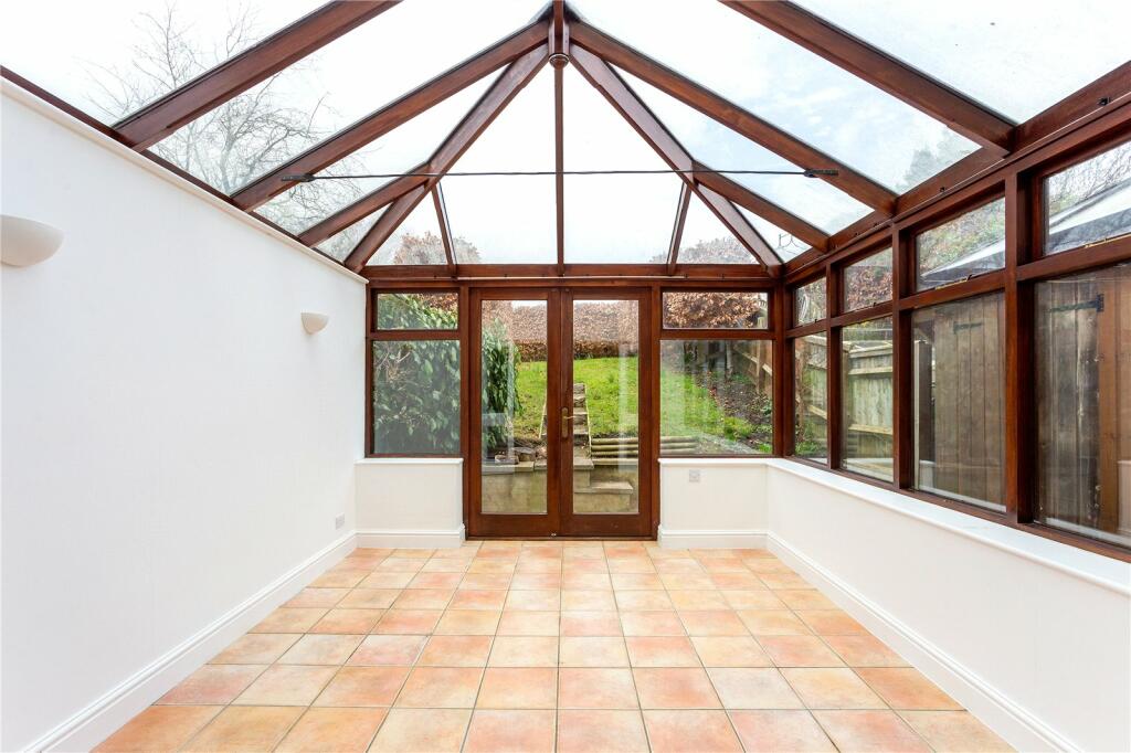 3 bedroom end of terrace house for sale in Hemington, Radstock