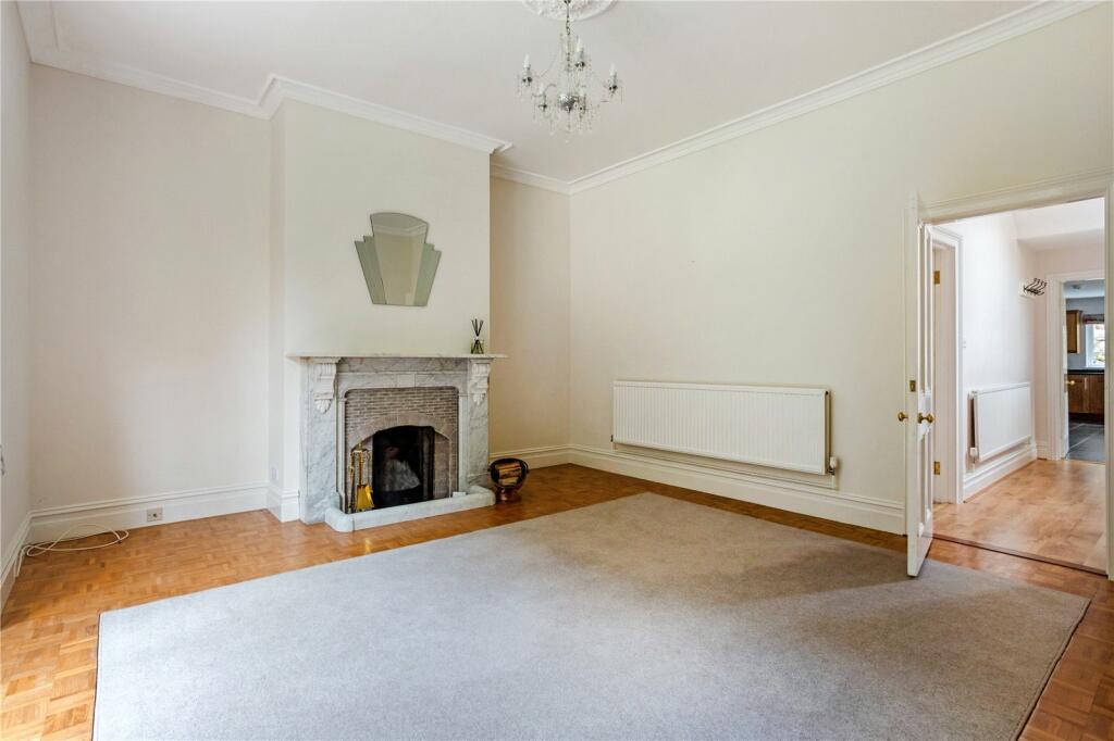 Additional property image - Sunnybank, Bath, Somerset, BA2