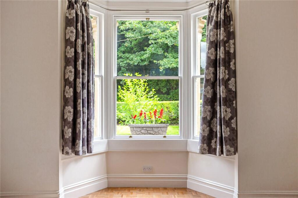 Additional property image - Sunnybank, Bath, Somerset, BA2