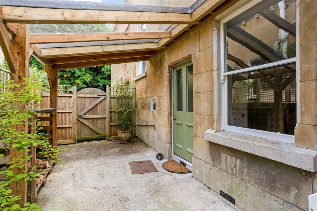 Additional property image - Sunnybank, Bath, Somerset, BA2