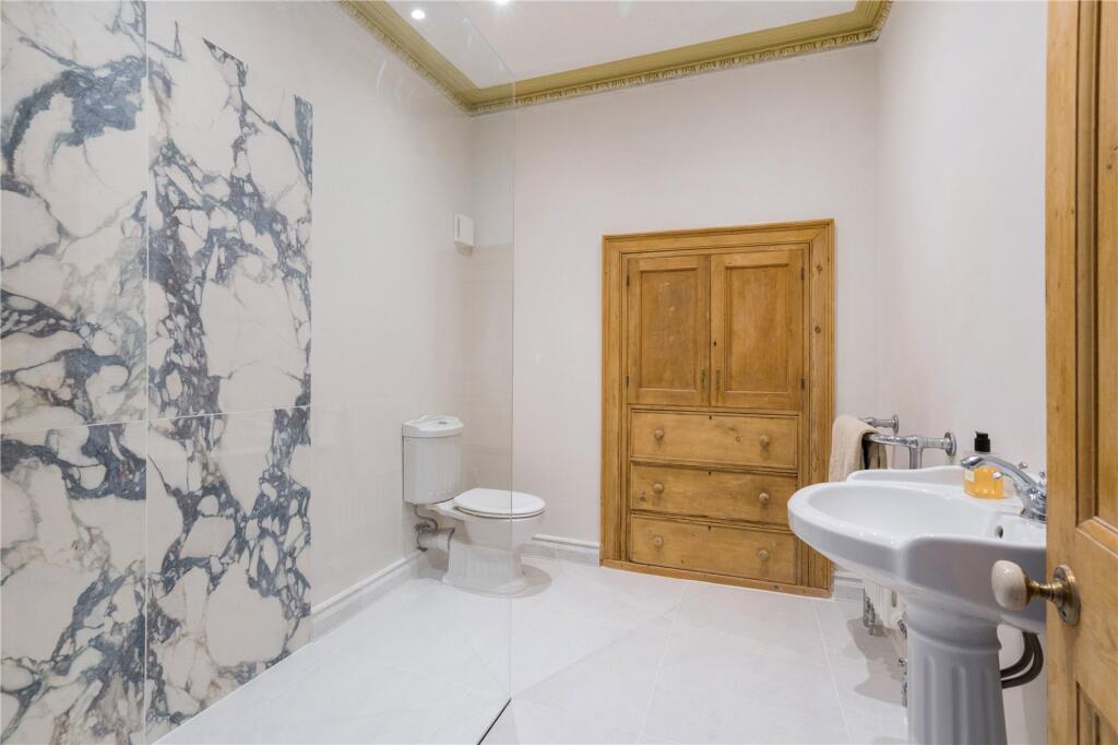 Additional property image - Cavendish Place, Bath, Somerset, BA1