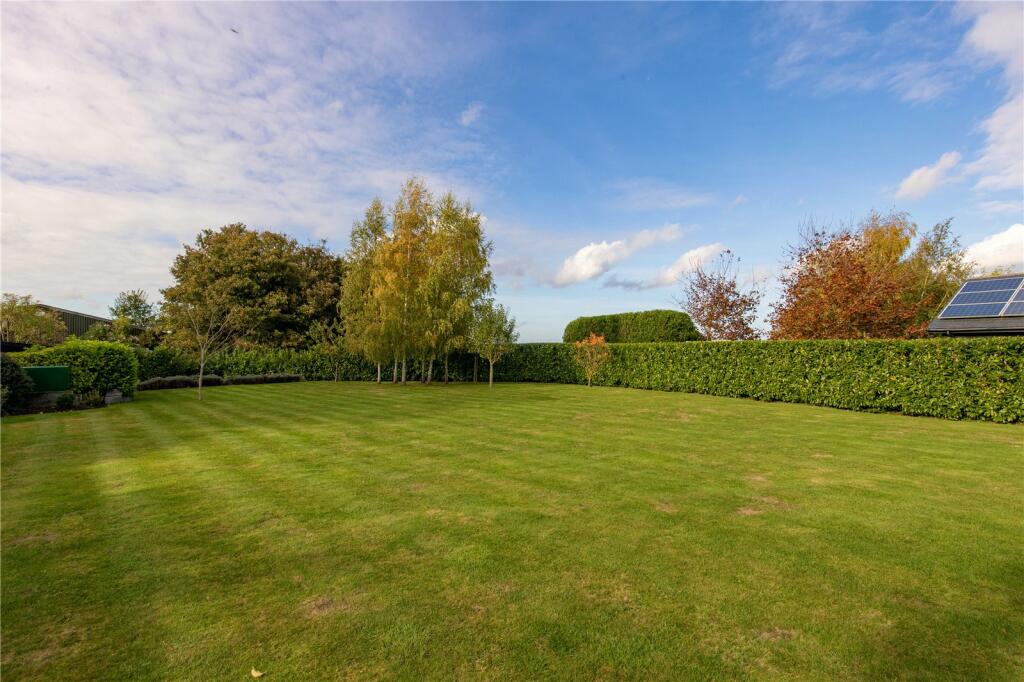 Additional property image - Hinxton, Saffron Walden, Essex, CB10