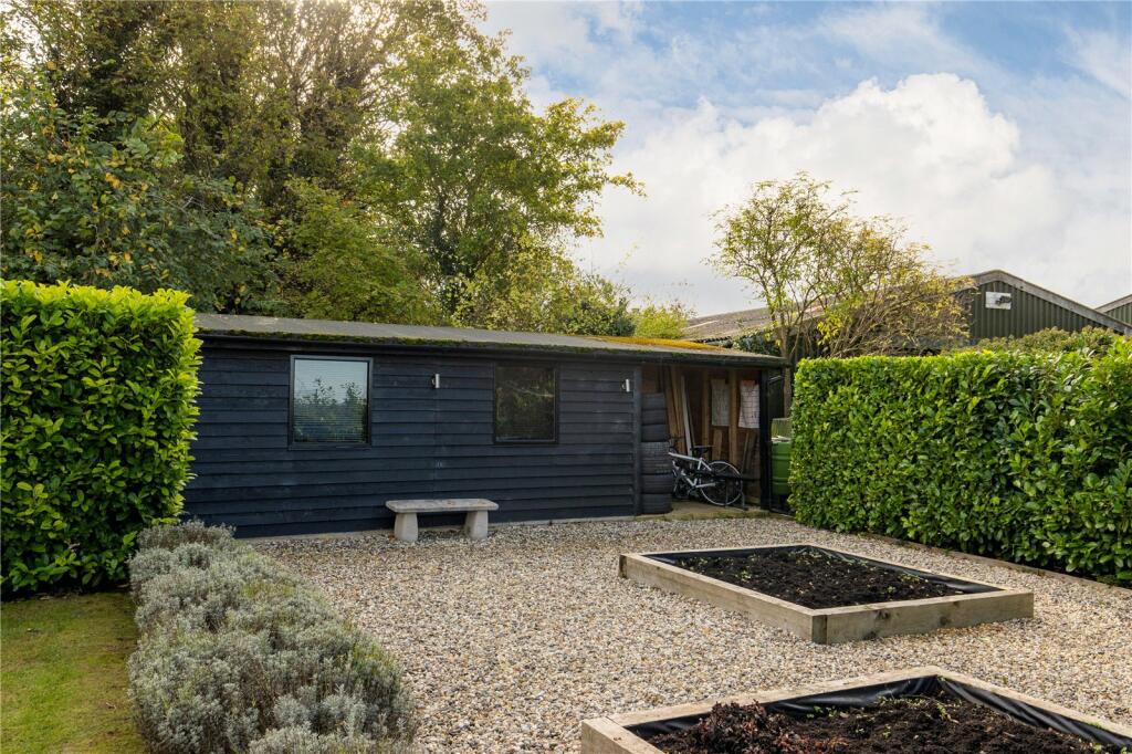 Additional property image - Hinxton, Saffron Walden, Essex, CB10