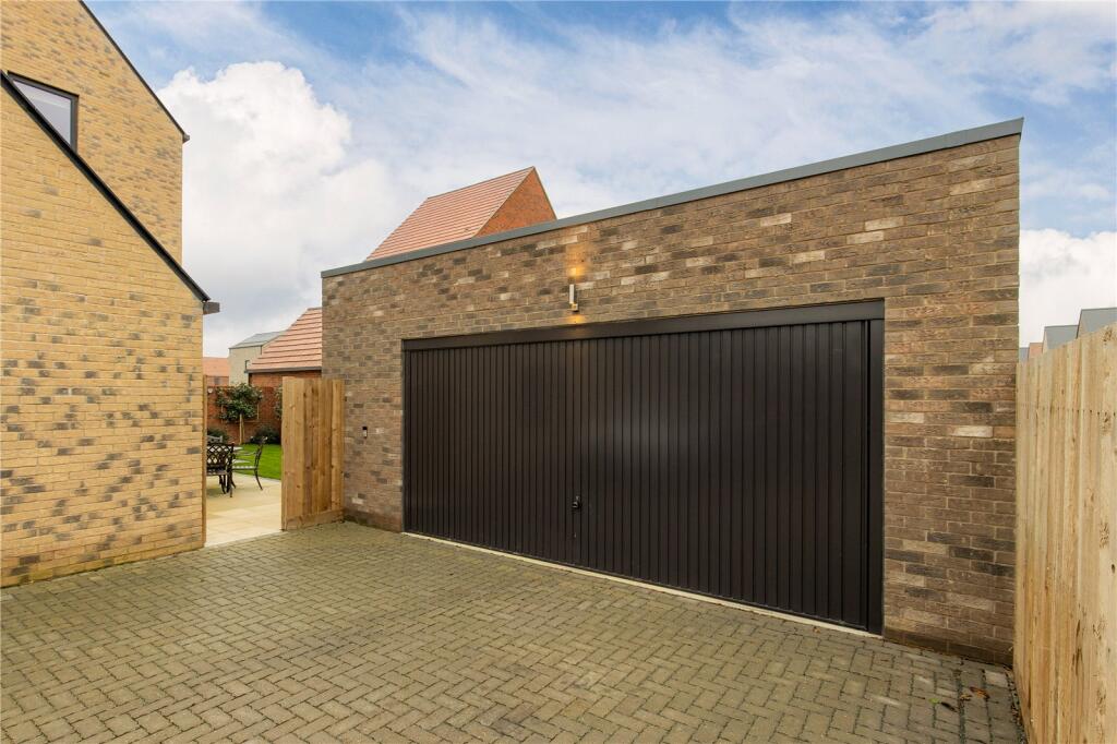 Additional property image - Gregory Park North, Cambridge, Cambridgeshire, CB5