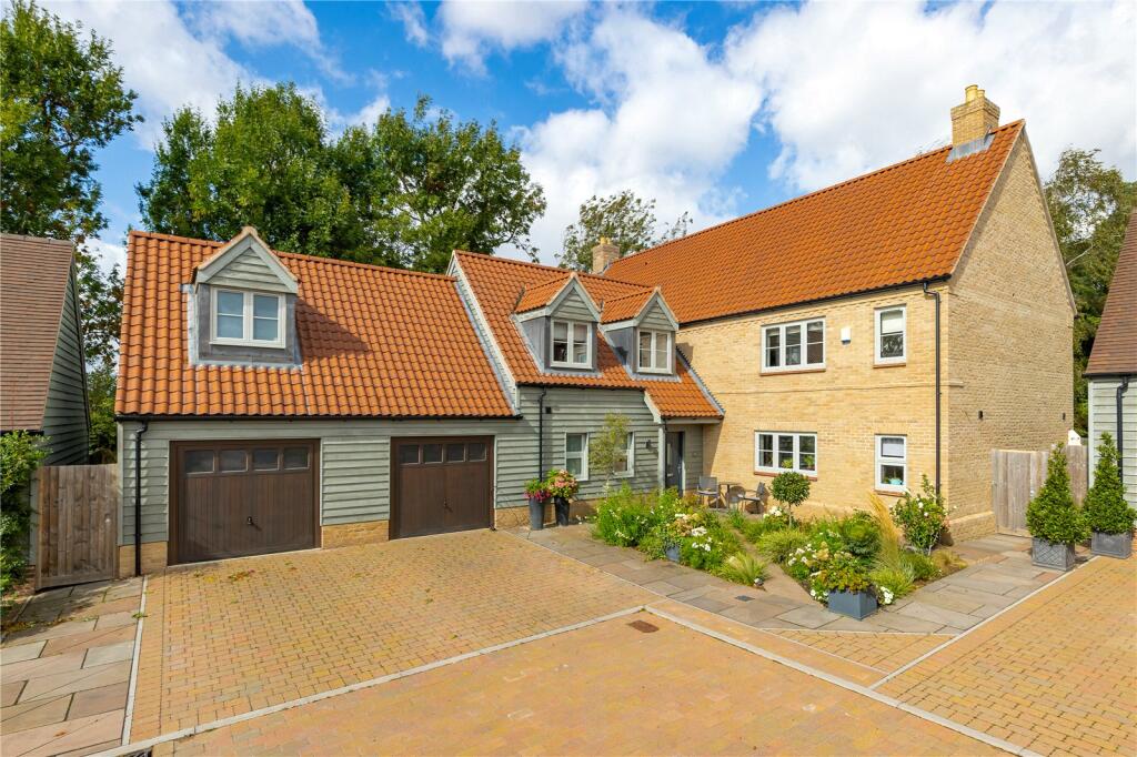 Main image of property: The Mazles, Comberton, Cambridge, Cambridgeshire, CB23