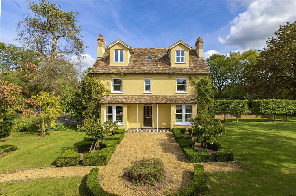6 bedroom detached house for sale in Church Street, Great Eversden