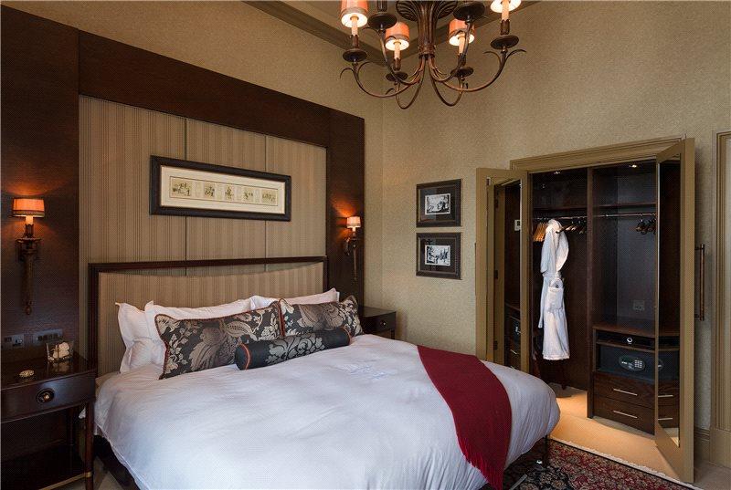 4 bedroom penthouse for sale in Hamilton Grand, 21 Golf Place, St