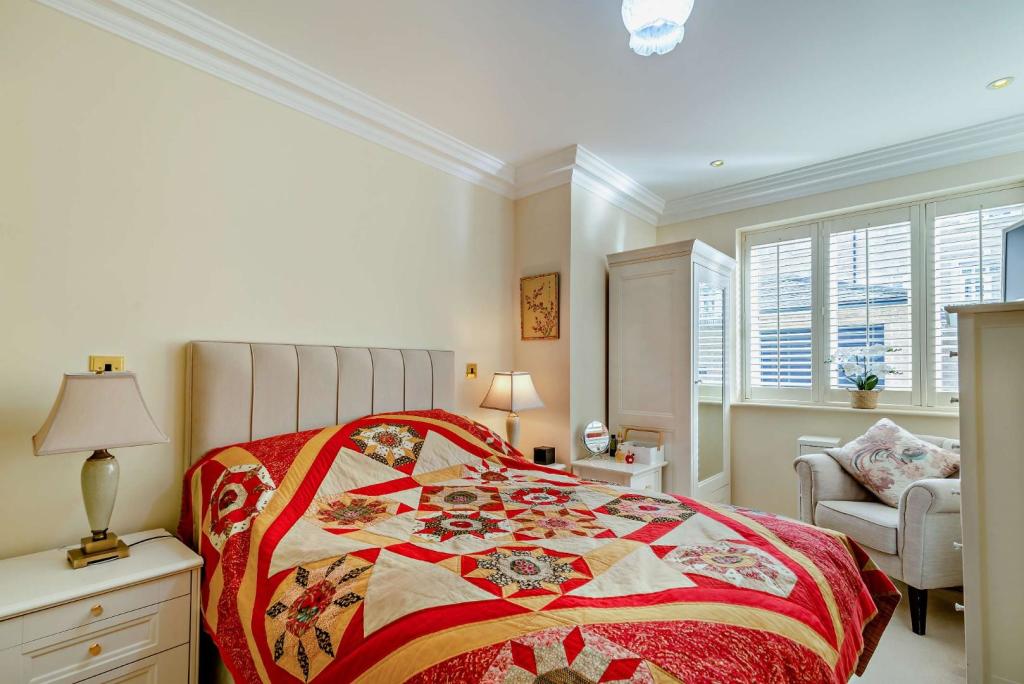 2 bedroom apartment for sale in The Square, Dringhouses, York, YO24