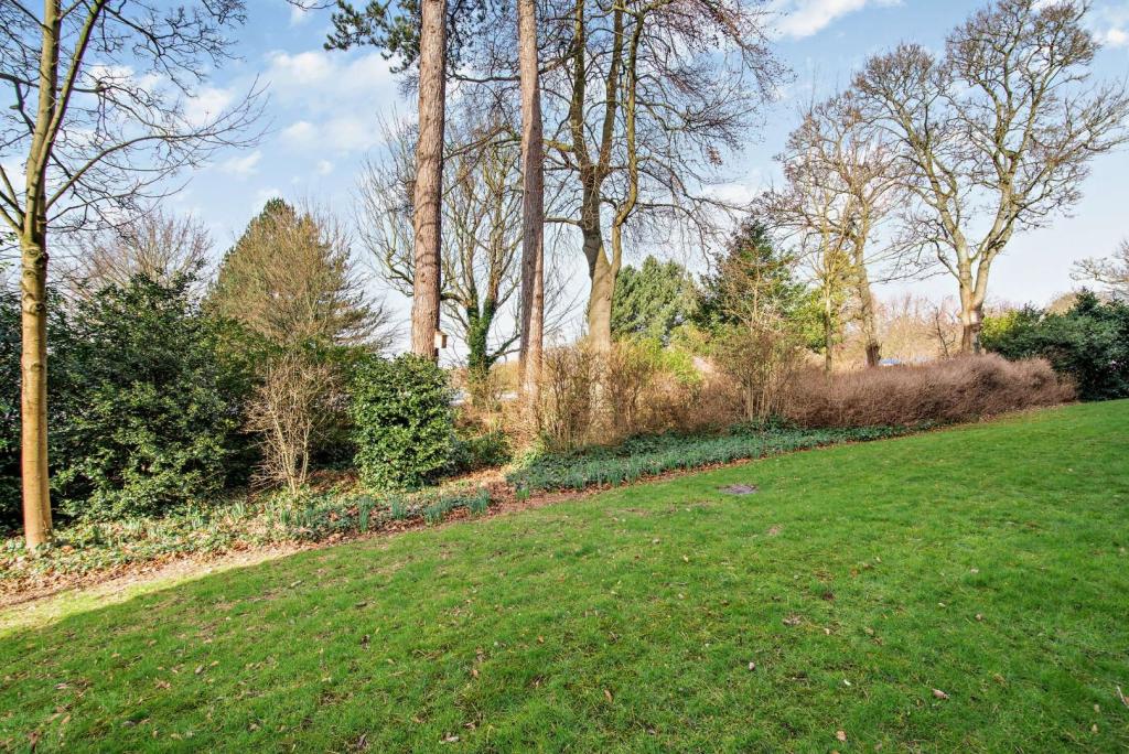 2 bedroom apartment for sale in The Square, Dringhouses, York, YO24