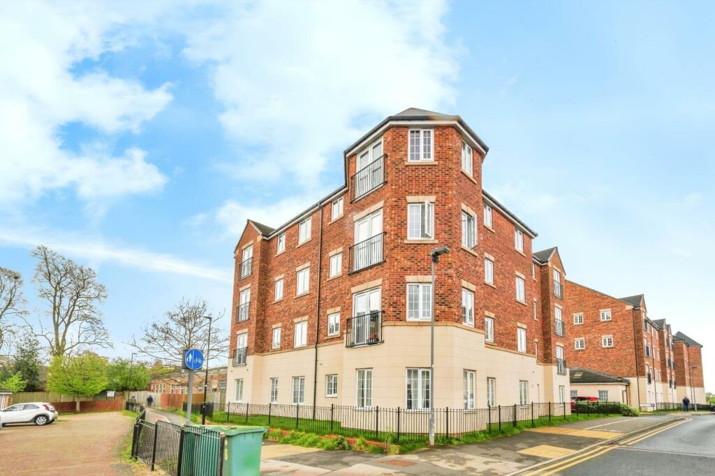 2 bedroom apartment for sale in Principal Rise, Dringhouses, York, YO24