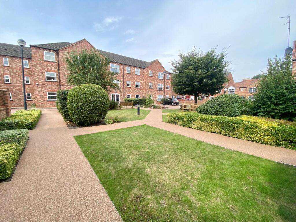 Main image of property: Hansom Place, York