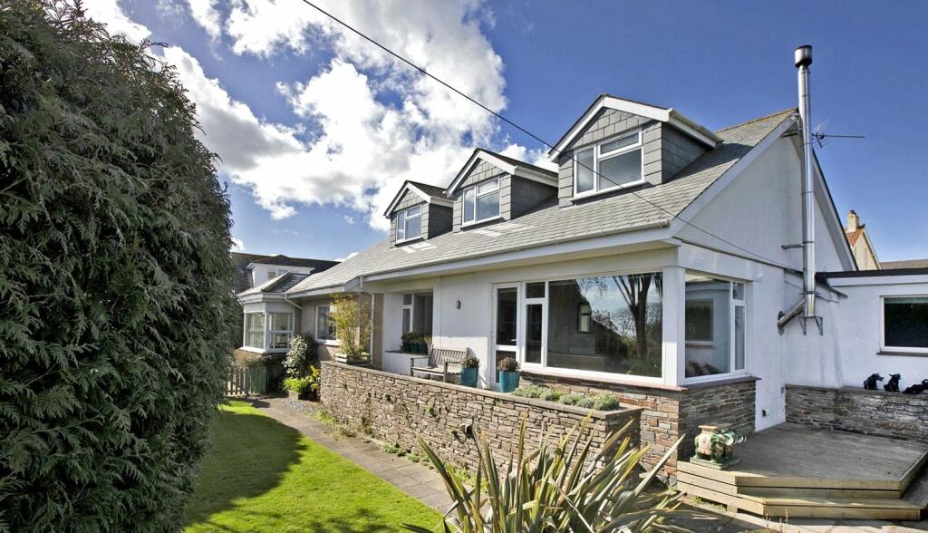 5 bedroom detached house for sale in Bay View Estate, Stoke Fleming