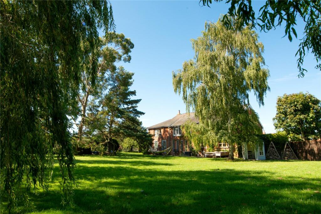 5 bedroom detached house for sale in Priory Green, Edwardstone, Sudbury