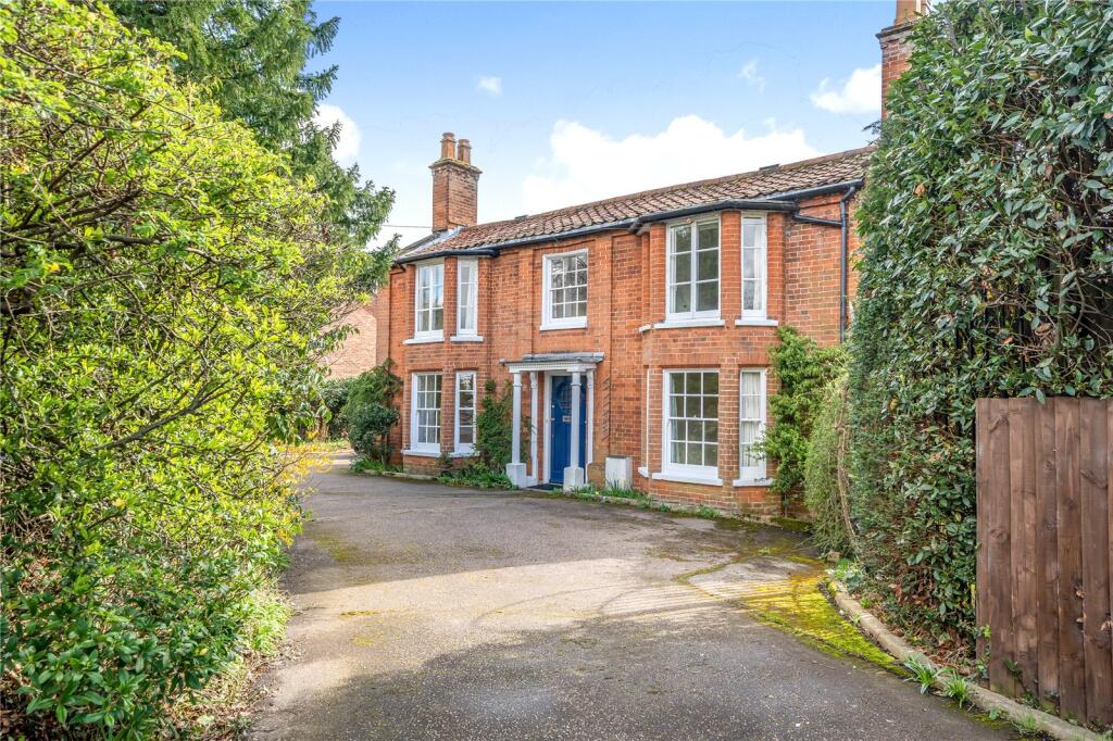 Main image of property: Melton Road, Melton, Woodbridge, Suffolk, IP12
