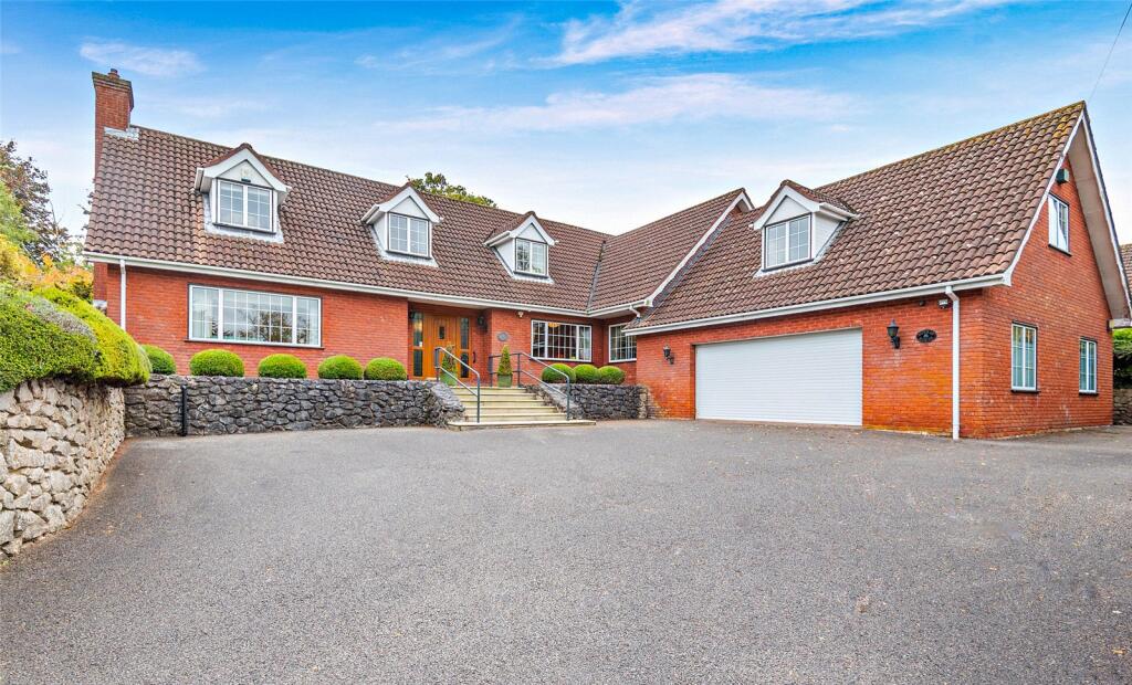 Main image of property: Rothay House, South Street, Louth, Lincolnshire, LN11