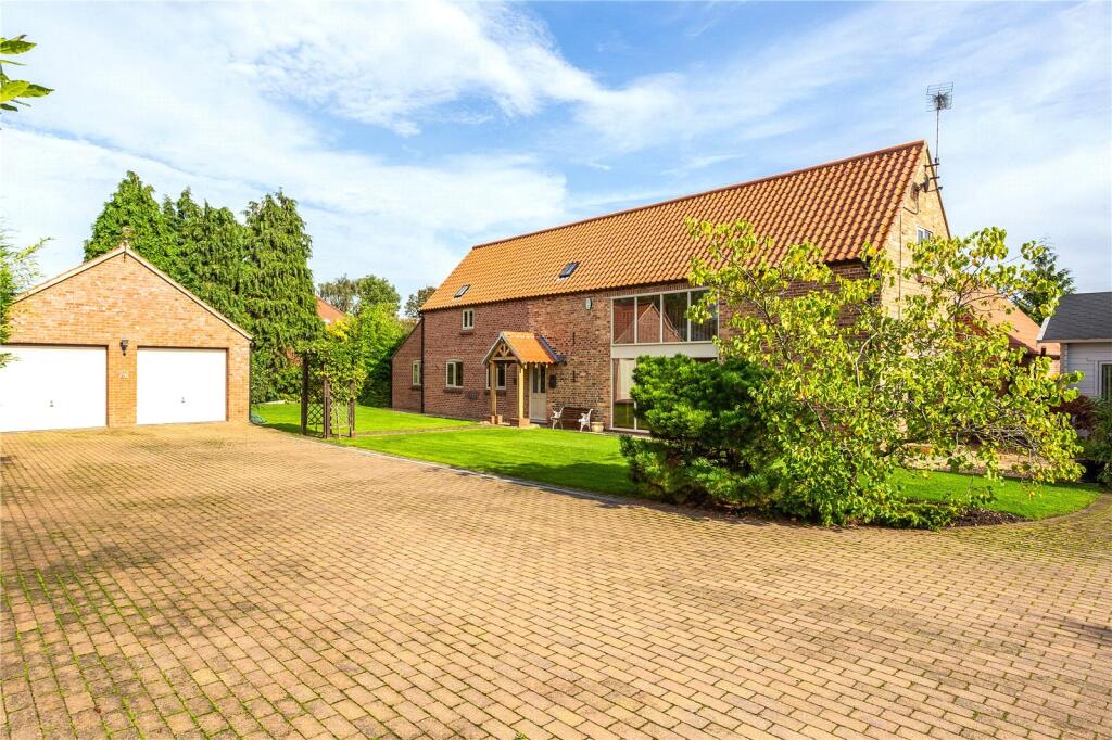 Main image of property: Manor Road, Swinderby, Lincoln, Lincolnshire, LN6