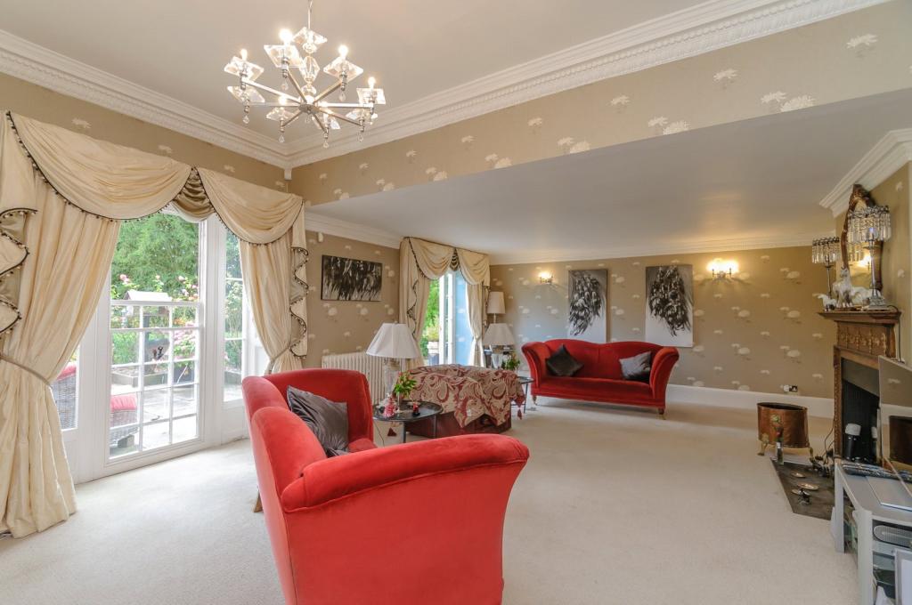 Equestrian facility for sale in Haygarth House, Babworth, Retford