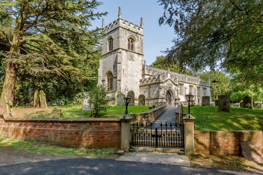 Equestrian facility for sale in Haygarth House, Babworth, Retford