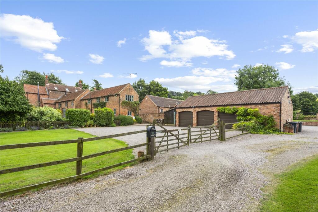 Main image of property: Bank Hill, Woodborough, Nottingham, Nottinghamshire, NG14