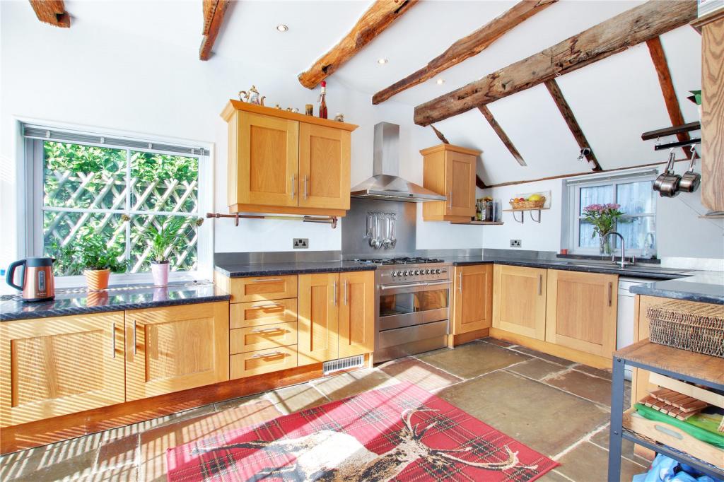 4 bedroom detached house for sale in Roughetts Road, Ryarsh, West