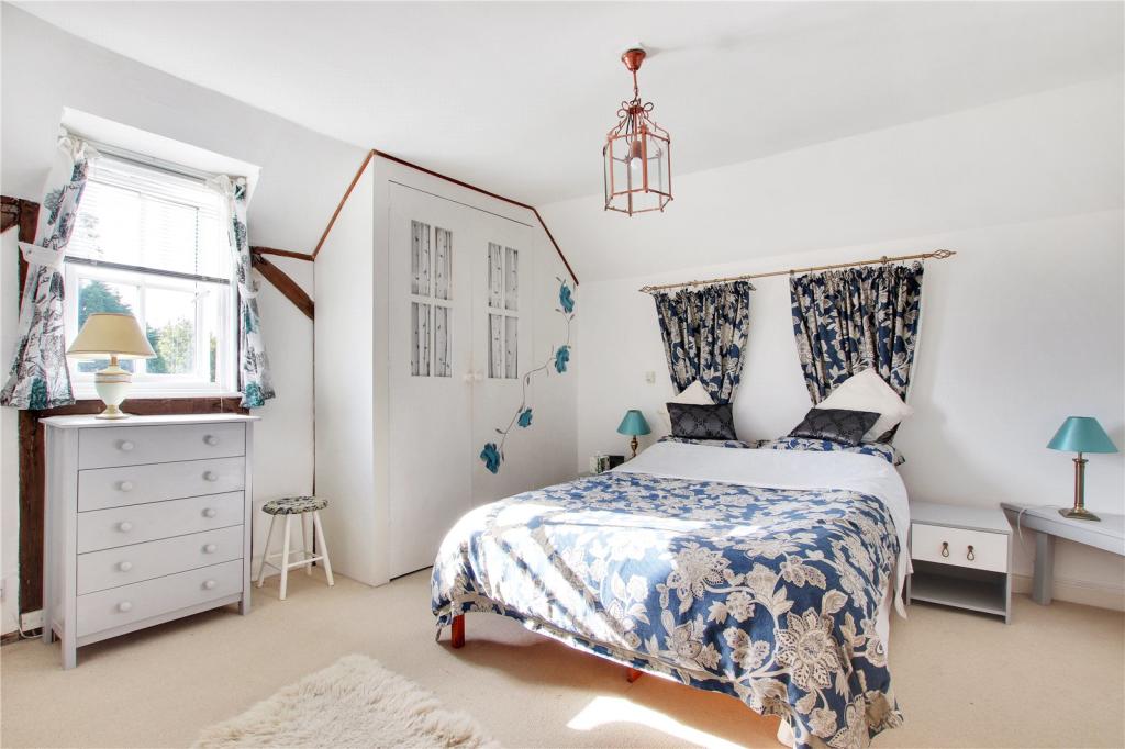 4 bedroom detached house for sale in Roughetts Road, Ryarsh, West