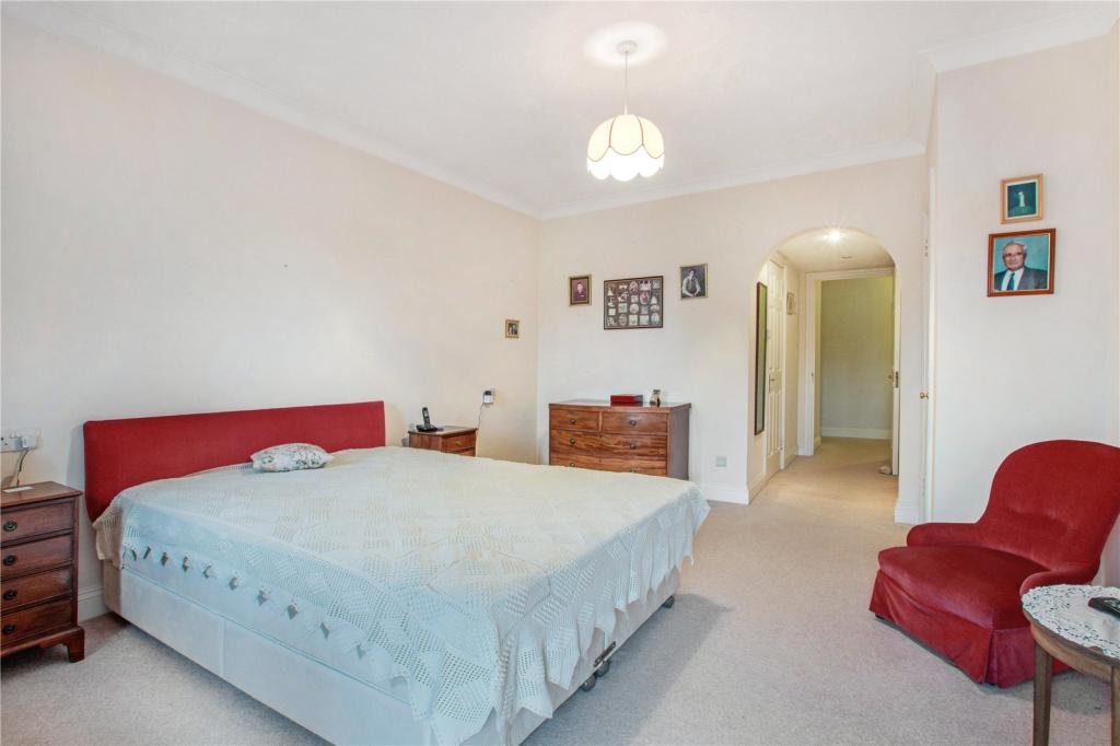 2 bedroom apartment for sale in Pavilion Gardens, Dartford Road