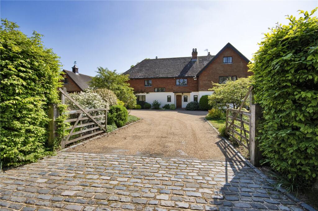 Main image of property: Philpots Lane, Hildenborough, Tonbridge, Kent, TN11
