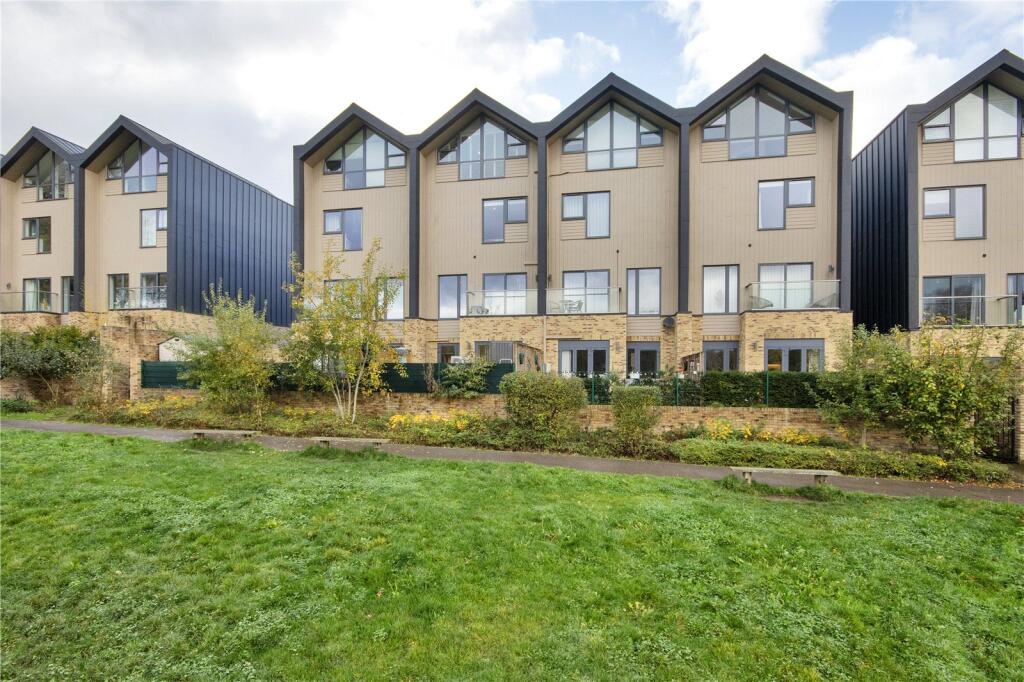 Main image of property: Burlington Mews, Sevenoaks, Kent, TN13