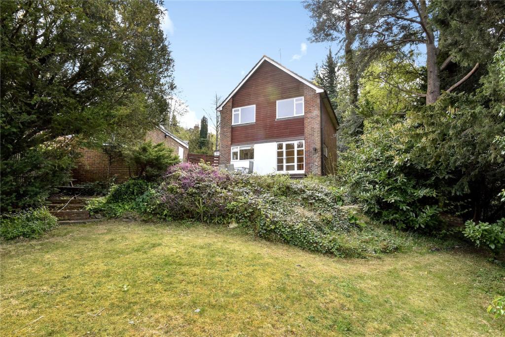 3 bedroom detached house for sale in Clarendon Road, Sevenoaks, Kent, TN13