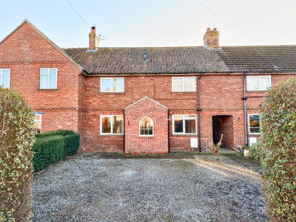 Main image of property: Prospect Terrace, Newton on Ouse, York, YO30 2DD