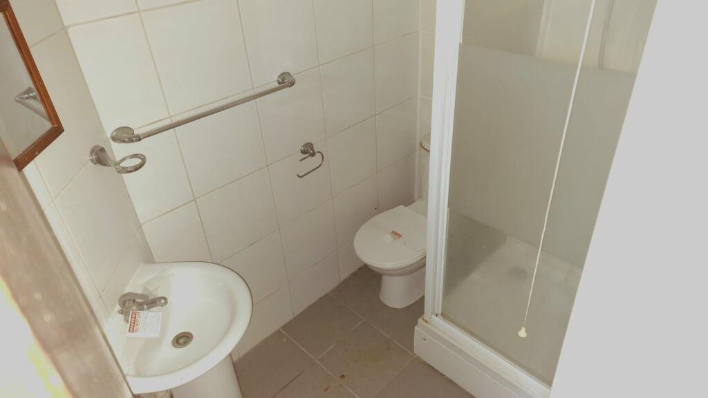 Additional property image - Flat 3, 76 Chatham Street, Ramsgate, Kent, CT11 7QB