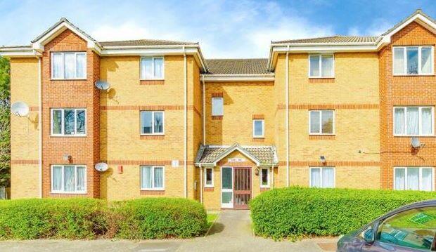 Main image of property: 143 Franklin Way, Croydon, Surrey, CR0 4UX