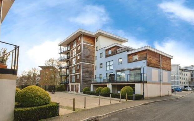 Main image of property: 64 Clifford Way, Maidstone, Kent, ME16 8GD
