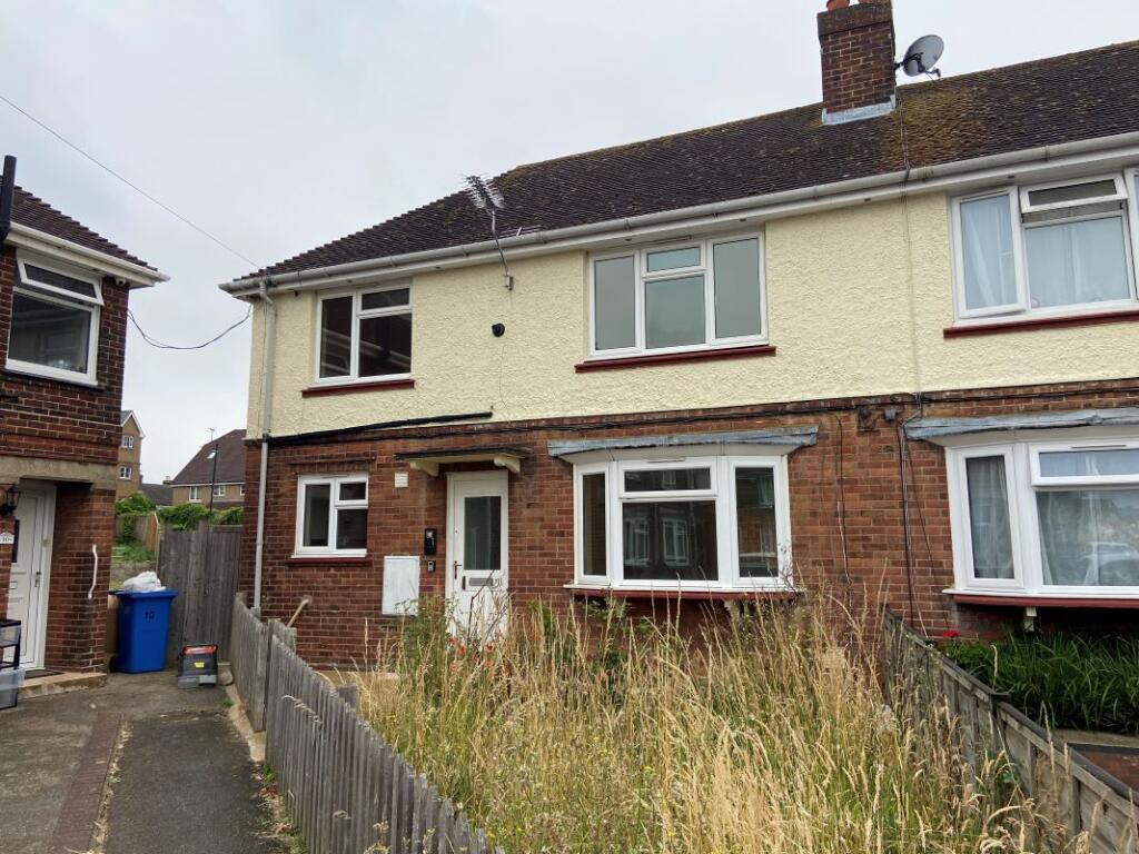 Main image of property: 11 Orchard Place, Sittingbourne, Kent, ME10 4SS