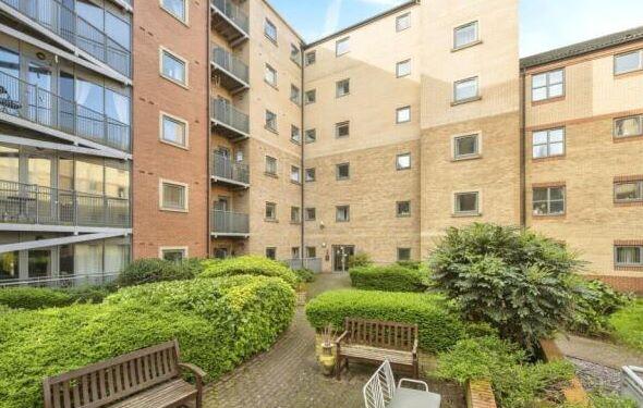 Main image of property: 148 Kentmere Drive, Doncaster, South Yorkshire, DN4 5FG