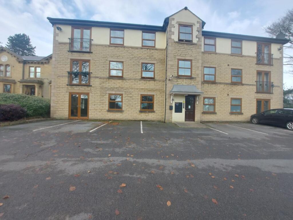 Main image of property: Apartment 13 Westwood Hall, Peregrine Way, Bradford, West Yorkshire, BD6 3YT