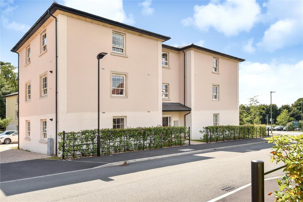 Main image of property: Fitzpatrick House, 28 Manor Road, Winchester, Hampshire, SO22