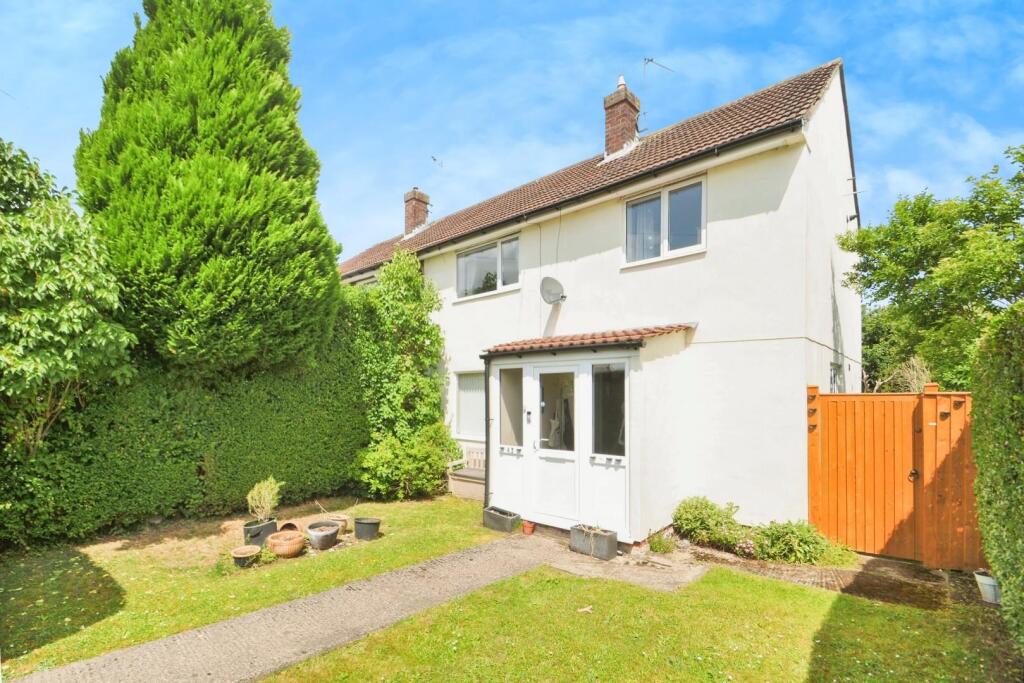 Main image of property: Fountains Avenue, Harrogate, HG1 4ER
